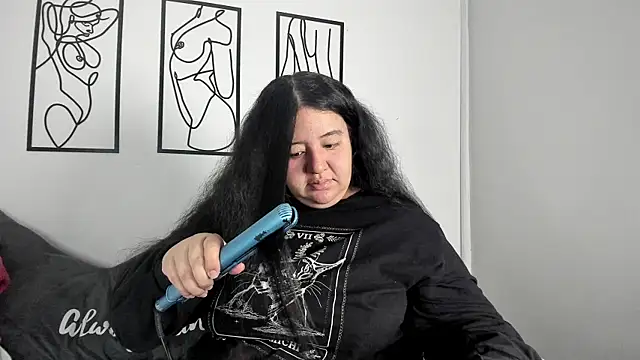 Snapshot of RubyPirsso18 chatting on 14, 12, 2025 RubyPirsso18 online show from 14, 12, 2025