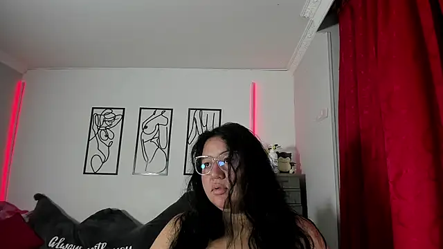 Snapshot of RubyPirsso18 chatting on 14, 1, 2026 RubyPirsso18 online show from 14, 1, 2026