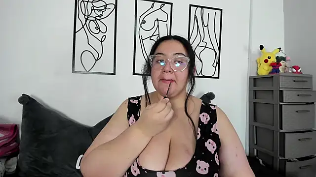 Snapshot of RubyPirsso18 chatting on 11, 6, 2026 RubyPirsso18 online show from 11, 6, 2026