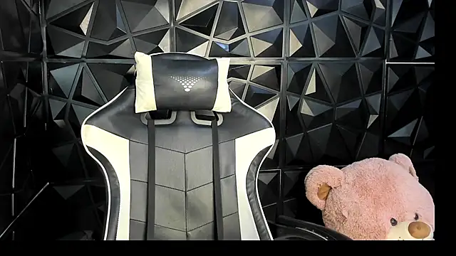 HelueHorny13 online show from 29, 11, 2025