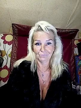 Snapshot of CassandraSandra44 chatting on 13, 10, 2025 CassandraSandra44 online show from 13, 10, 2025