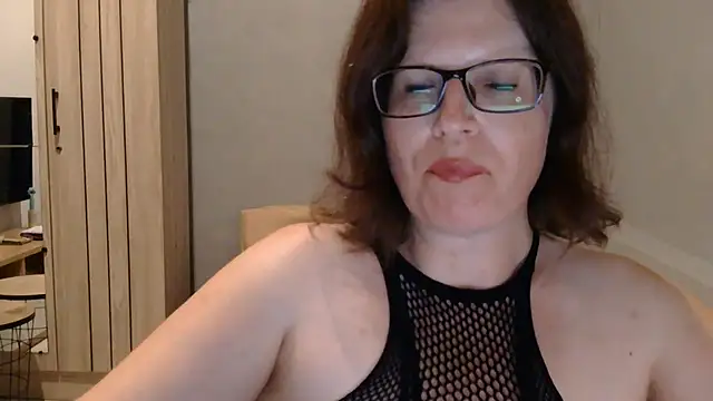 Snapshot of CrimsonMistress chatting on 26, 9, 2025 CrimsonMistress online show from 26, 9, 2025