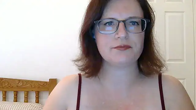 CrimsonMistress online show from 27, 11, 2025