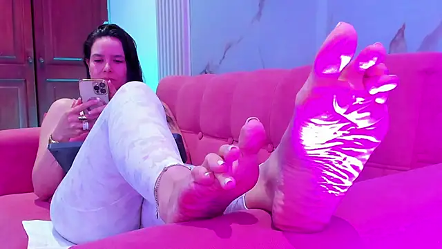 Snapshot of BridgetRodriguez chatting on 13, 9, 2025 BridgetRodriguez online show from 13, 9, 2025