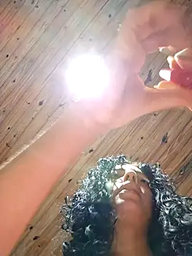 Sweet-diamondxxx online show from 9, 4, 2026