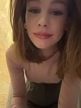 Snapshot of Street_young chatting on 12, 2, 2025 Street young online show from 12, 2, 2025