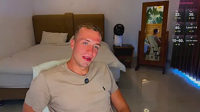 tommy cumfinger online show from 13, 9, 2025