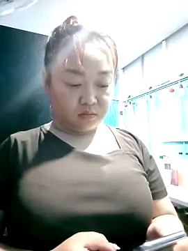 Snapshot of VyOanh2K chatting on 11, 2, 2026 VyOanh2K online show from 11, 2, 2026