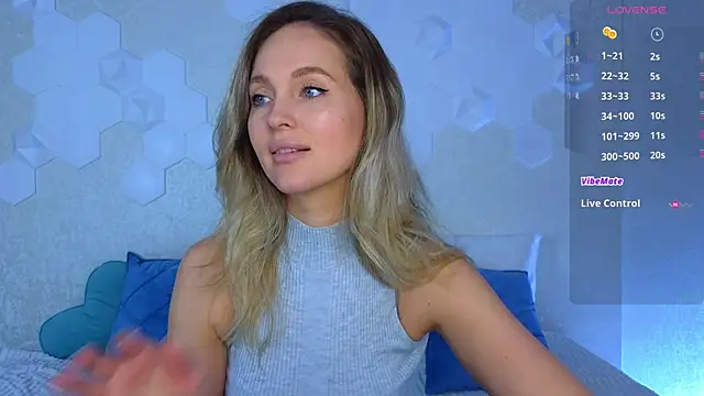 Snapshot of Lynna_Sparks chatting on 4, 5, 2026 Lynna Sparks online show from 4, 5, 2026