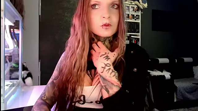 Snapshot of InesGold chatting on 24, 2, 2025 InesGold online show from 24, 2, 2025