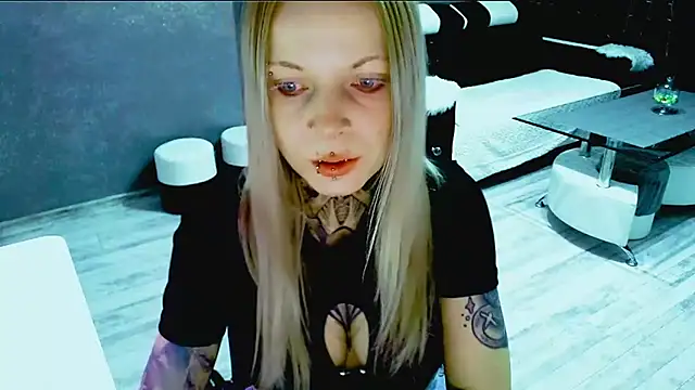 Snapshot of InesGold chatting on 29, 10, 2025 InesGold online show from 29, 10, 2025