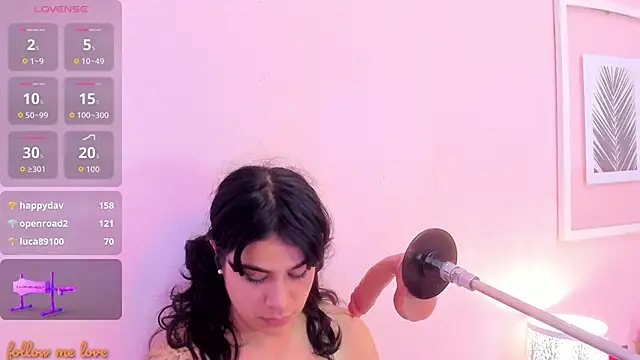 zyle boobs online show from 9, 11, 2025