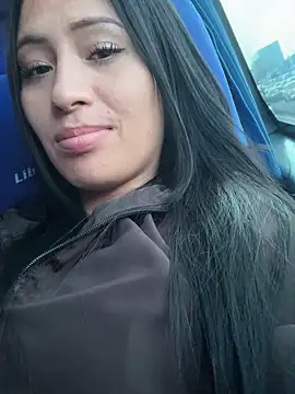 Snapshot of Sara_luna_ chatting on 8, 11, 2025 Sara luna online show from 8, 11, 2025