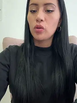 Sara luna  online show from 18, 2, 2026