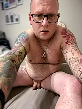 Snapshot of PierreNaked89 chatting on 4, 10, 2025 PierreNaked89 online show from 4, 10, 2025