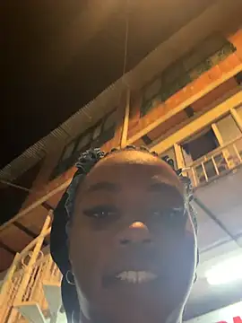 Snapshot of CiaraEbony chatting on 17, 4, 2026 CiaraEbony online show from 17, 4, 2026