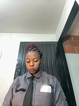 Snapshot of CiaraEbony chatting on 5, 7, 2026 CiaraEbony online show from 5, 7, 2026