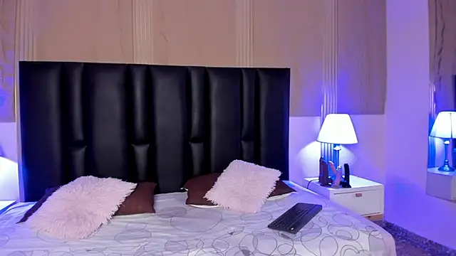 Milf meli online show from 5, 12, 2025