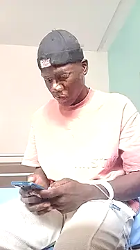 Snapshot of hotbuch11 chatting on 13, 11, 2025 hotbuch11 online show from 13, 11, 2025