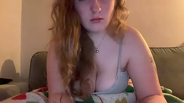 Snapshot of lilsbabyxo chatting on 7, 2, 2026 lilsbabyxo online show from 7, 2, 2026
