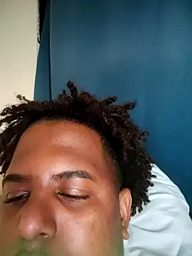 Snapshot of anubi0880 chatting on 28, 11, 2025 anubi0880 online show from 28, 11, 2025