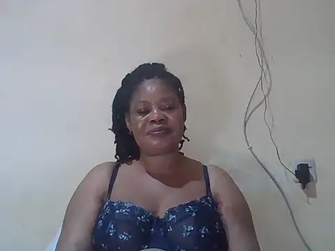 Snapshot of ANALQUEEN4 chatting on 25, 4, 2026 ANALQUEEN4 online show from 25, 4, 2026