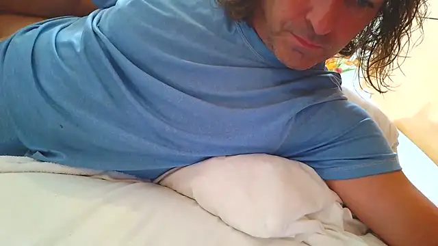 costanza7070 online show from 15, 4, 2026