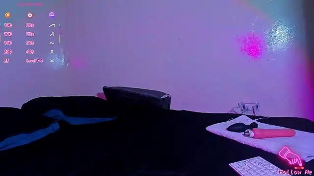 Piggy Eddy online show from 17, 4, 2026