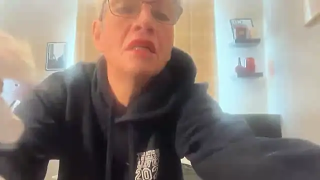 Snapshot of JennyHazel1 chatting on 29, 4, 2026 JennyHazel1 online show from 29, 4, 2026