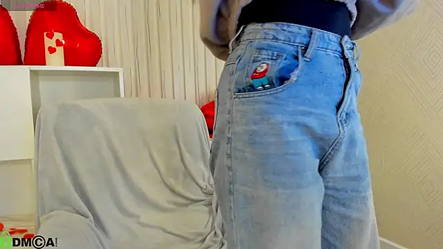 Nicole Charm online show from 10, 3, 2026