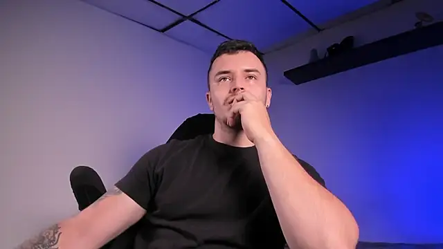 james connor2 online show from 13, 4, 2026