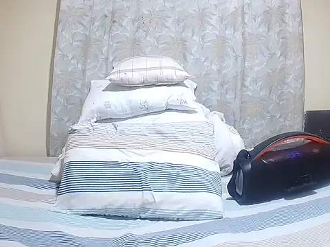 Snapshot of slender_sweet chatting on 29, 5, 2026 slender sweet online show from 29, 5, 2026
