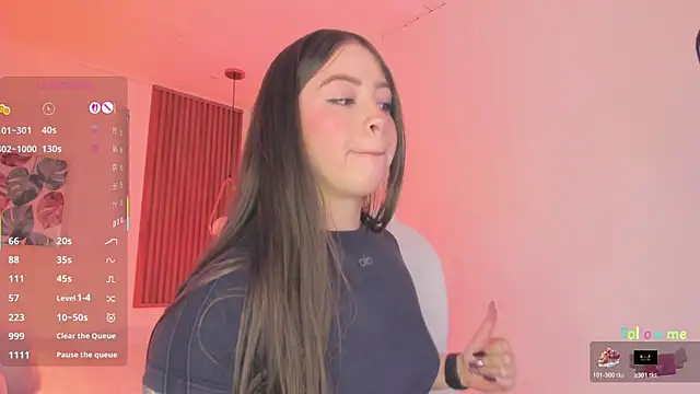 Snapshot of TiffanyWright chatting on 20, 11, 2025 TiffanyWright online show from 20, 11, 2025