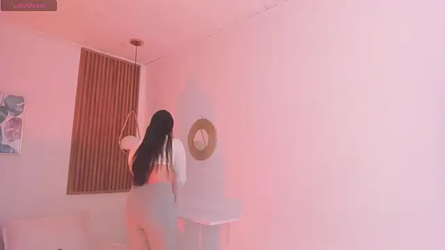 Snapshot of TiffanyWright chatting on 19, 1, 2026 TiffanyWright online show from 19, 1, 2026