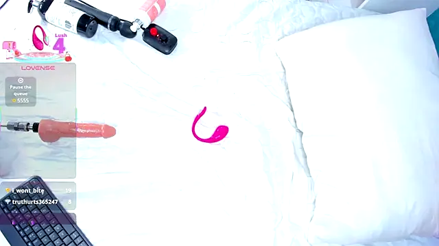 CintiaVega online show from 18, 3, 2025