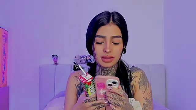 shadowcatt  online show from 22, 10, 2025