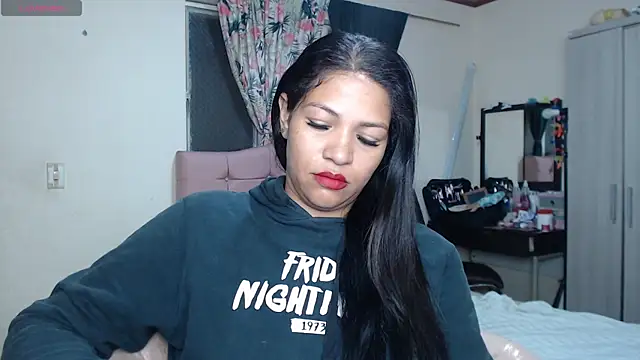 Snapshot of makennaa_ chatting on 20, 7, 2026 makennaa online show from 20, 7, 2026