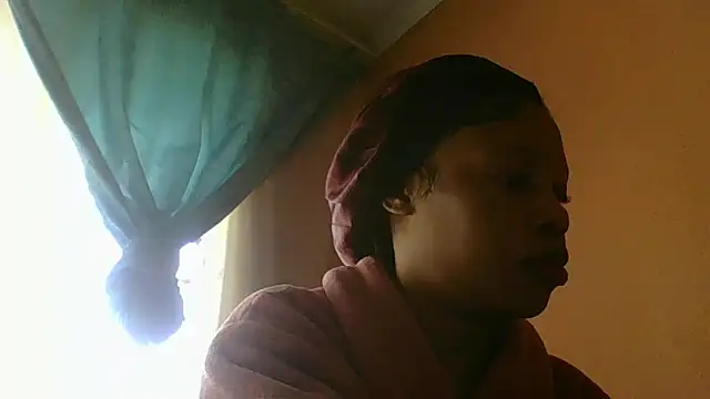 NAUGHTYSHALOTXX online show from 27, 5, 2026