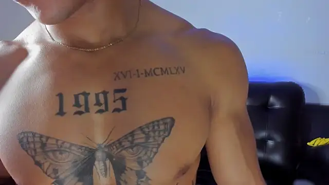 Snapshot of Rob_saenz_ chatting on 25, 1, 2025 Rob saenz online show from 25, 1, 2025