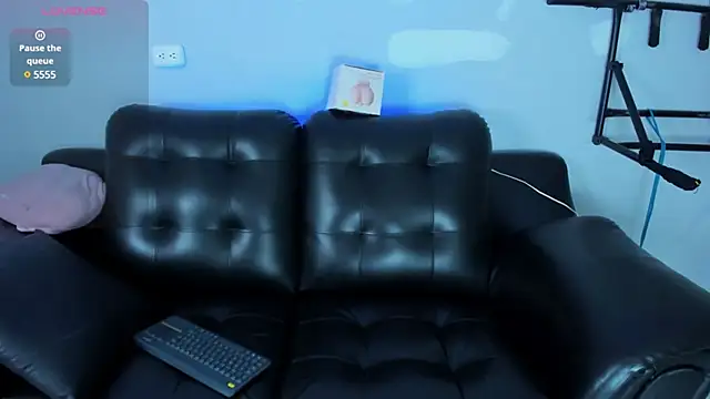 Snapshot of Rob_saenz_ chatting on 6, 3, 2025 Rob saenz online show from 6, 3, 2025