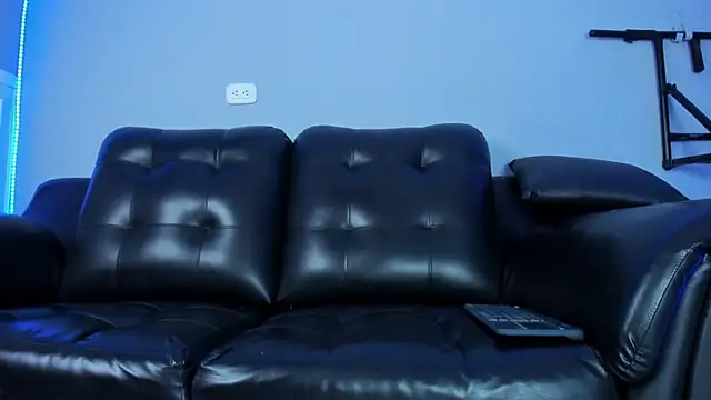 Snapshot of Rob_saenz_ chatting on 18, 3, 2025 Rob saenz online show from 18, 3, 2025