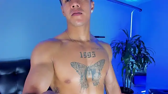 Snapshot of Rob_saenz_ chatting on 19, 3, 2025 Rob saenz online show from 19, 3, 2025