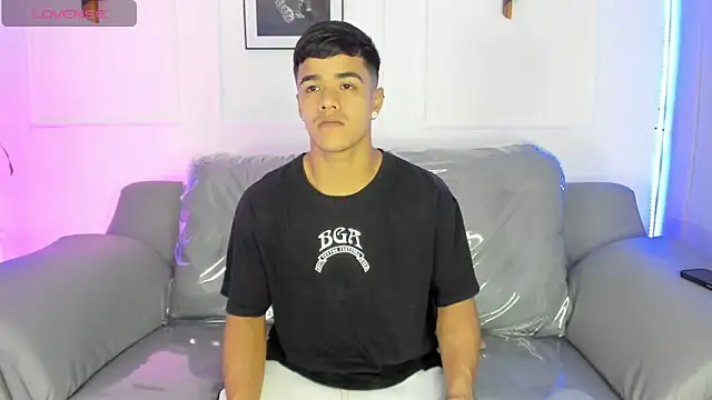 Snapshot of Rob_saenz_ chatting on 19, 12, 2025 Rob saenz online show from 19, 12, 2025