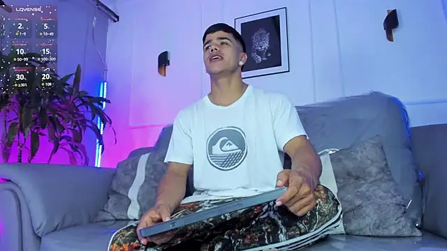 Snapshot of Rob_saenz_ chatting on 9, 1, 2026 Rob saenz online show from 9, 1, 2026