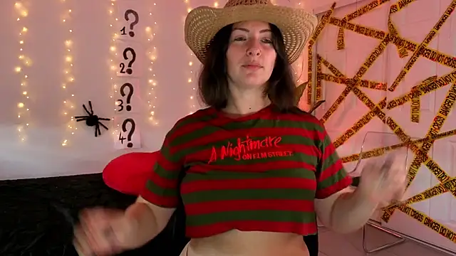 Snapshot of Sapphir3xoxo chatting on 27, 10, 2025 Sapphir3xoxo online show from 27, 10, 2025