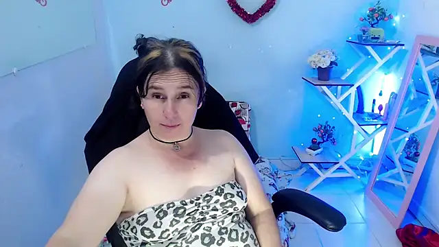 victoria jones online show from 10, 2, 2026