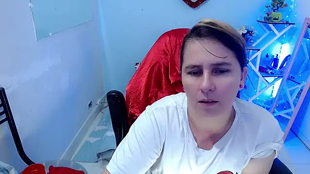 victoria jones online show from 28, 2, 2026