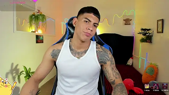 Snapshot of Damian_latinxxx chatting on 20, 2, 2026 Damian latinxxx online show from 20, 2, 2026