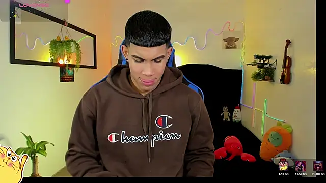 Snapshot of Damian_latinxxx chatting on 24, 2, 2026 Damian latinxxx online show from 24, 2, 2026