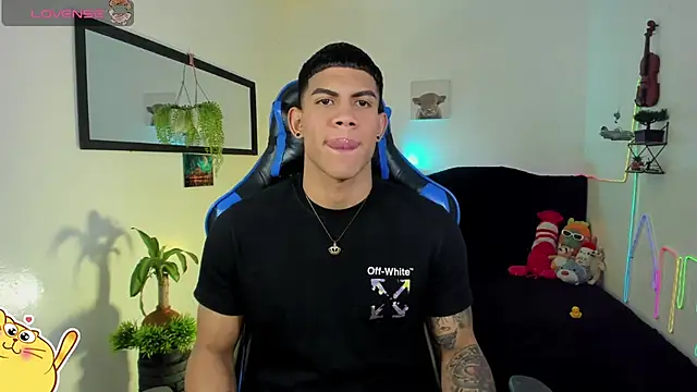 Snapshot of Damian_latinxxx chatting on 26, 2, 2026 Damian latinxxx online show from 26, 2, 2026